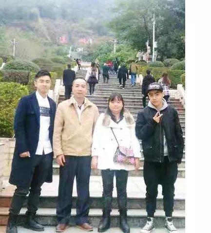 1529897920206304.jpg 25.jpg