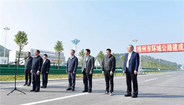 1544409272101021.jpg 02.jpg