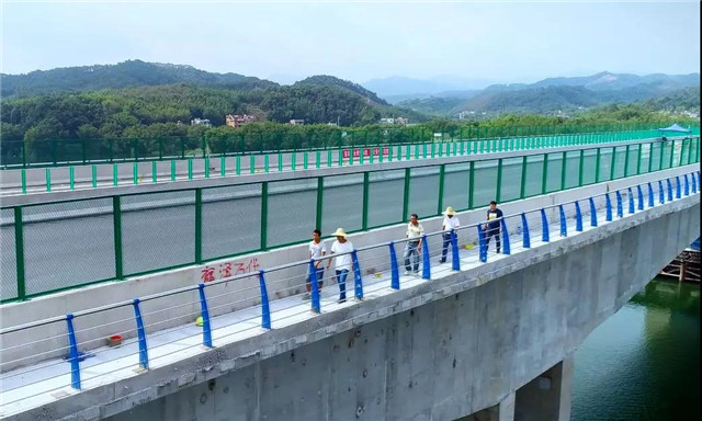 1544409397110935.jpg 11.jpg